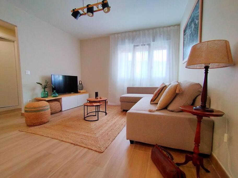 Piso Con Encanto En Pleno Centro Oviedo Esterno foto